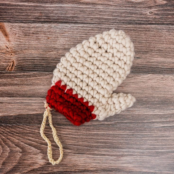 crochet mitten